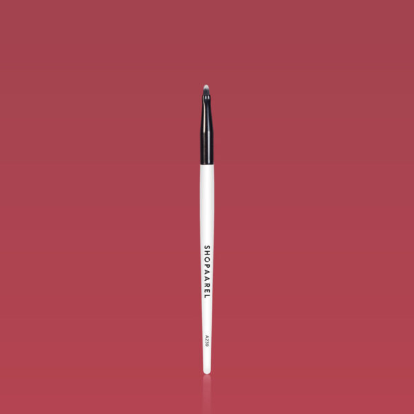 A239 Tear Trough Concealer Brush