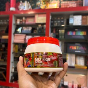 Max Glow Fruit Scrub