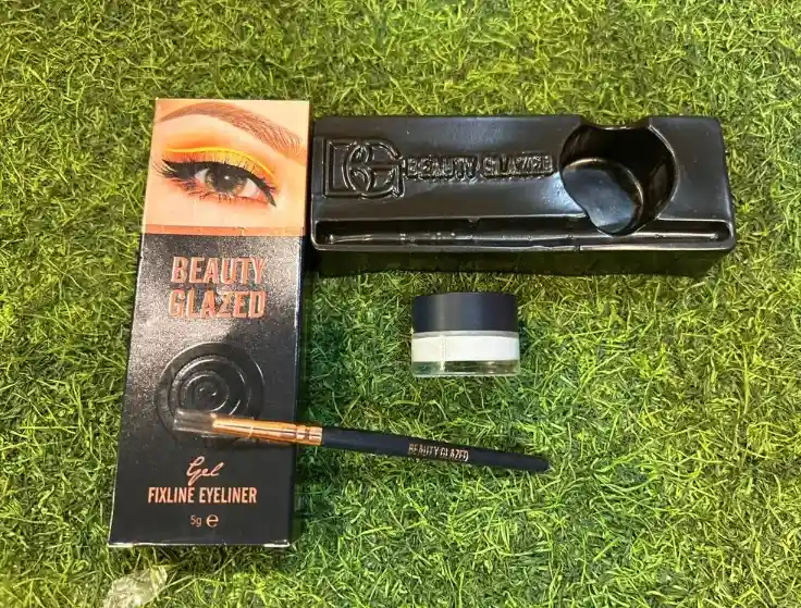 Beauty Glazed White Eyeliner With Free Brush